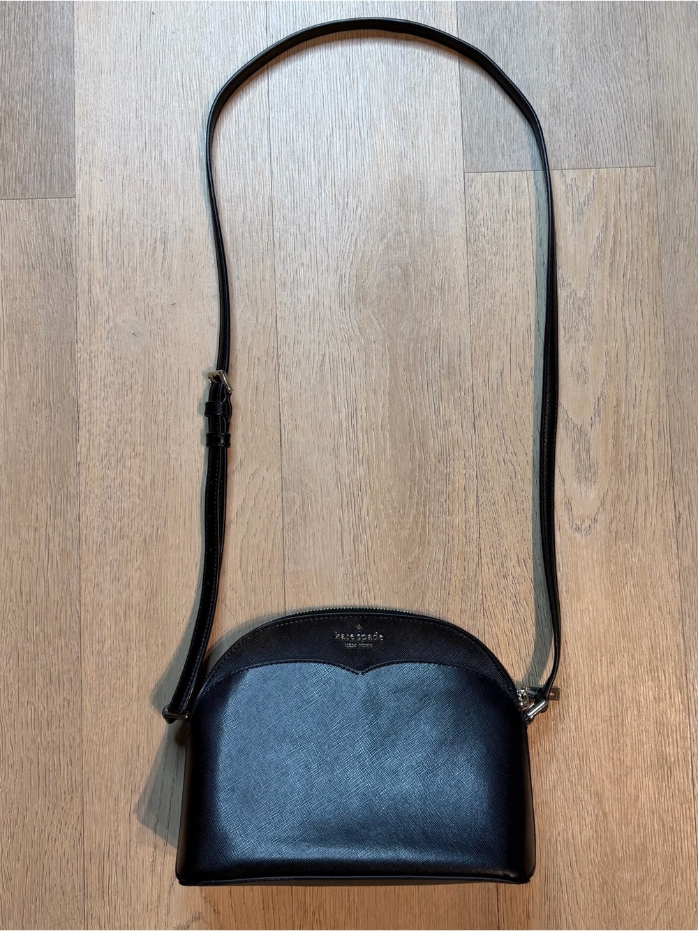Kate Spade scalloped crossbody purse